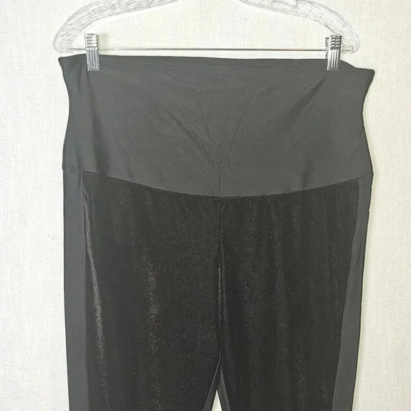Yummie Signature Waistband Leggings With Velvet Front and Nylon Back Black,SZ 1X - Picture 13 of 15